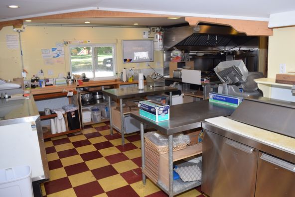 Freeport Village Restaurant/Market: 97 South Freeport Road, Freeport, ME 04032